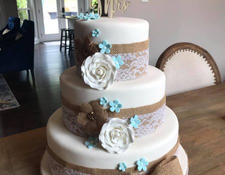 Country Western Style Wedding Cakes | LoveToKnow