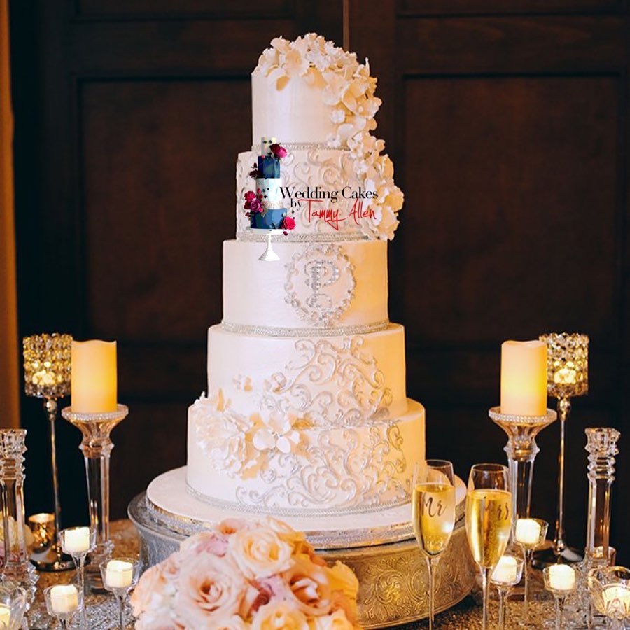 Wedding Cakes by Tammy Allen