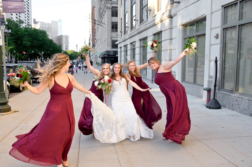 Marci Curtis – The Michigan Wedding Photojournalist