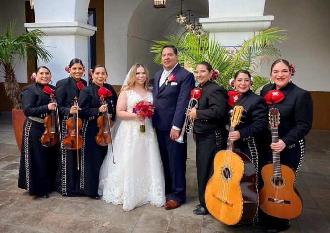 Mariachi Guerrera Quetzalli