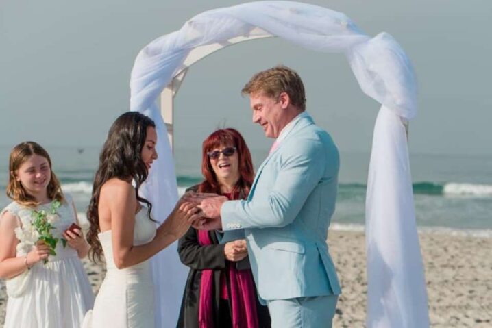 Donna Lynn - Wedding Officiant