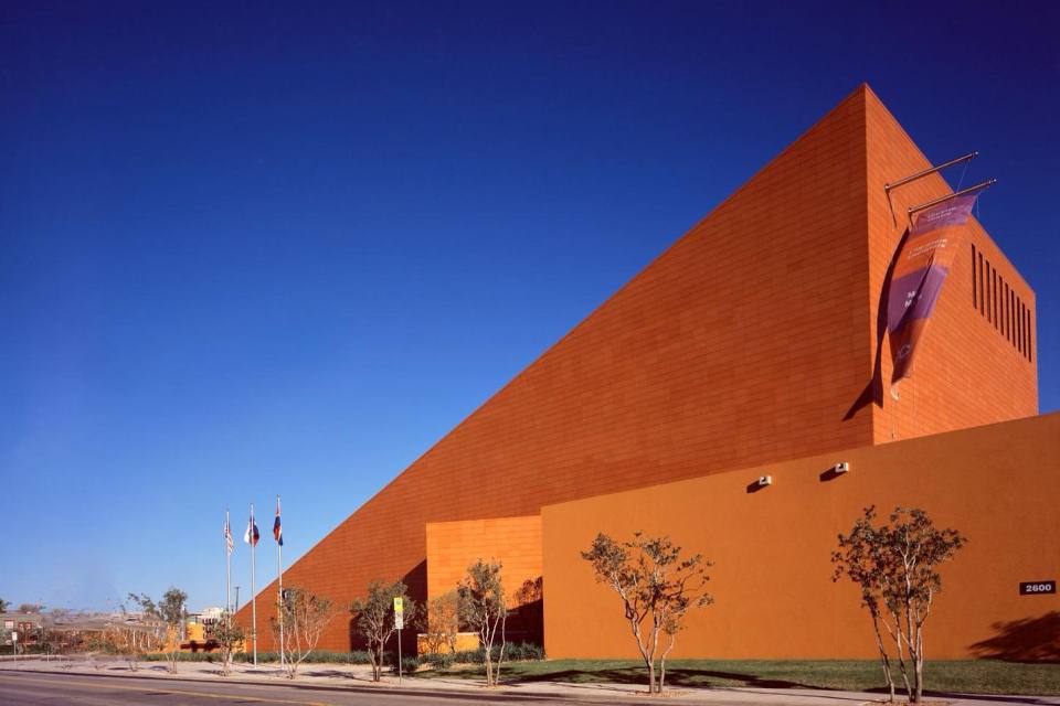 Latino Cultural Center