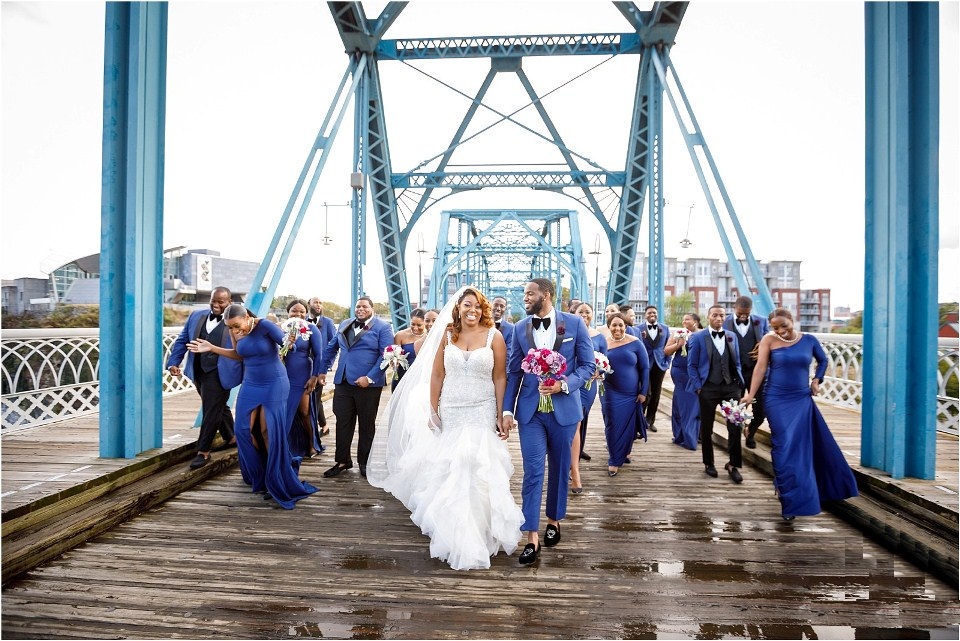 Walnut Street Pedestrian Bridge